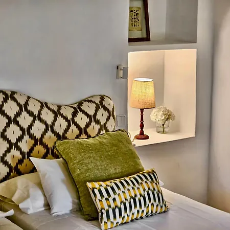 Oliver Moragues Grandhouse & Vineyard