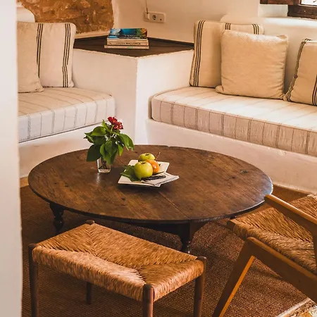 Gospodarstwo wiejskie Oliver Moragues Grandhouse & Vineyard