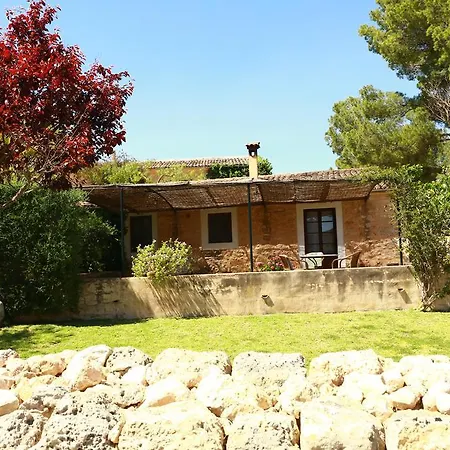 Oliver Moragues Grandhouse & Vineyard