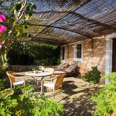 Gospodarstwo wiejskie Oliver Moragues Grandhouse & Vineyard *