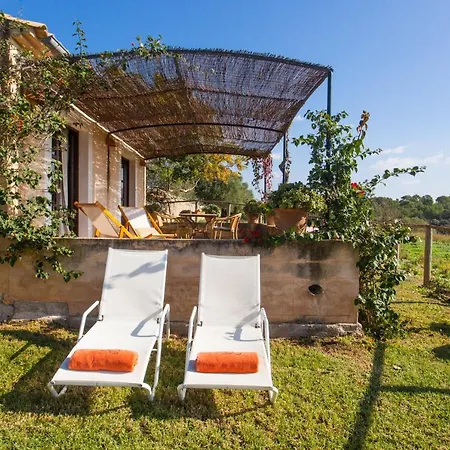 Oliver Moragues Grandhouse & Vineyard Country house