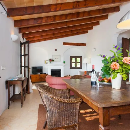 Oliver Moragues Grandhouse & Vineyard Algaida (Mallorca)