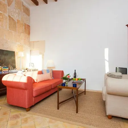 Oliver Moragues Grandhouse & Vineyard Algaida (Mallorca)